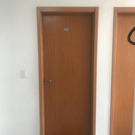 Apartamento Em Londrina Privado Com 2 Quartos De Casal Com Utensilios Garagem E Wifi Apartamento Exterior foto