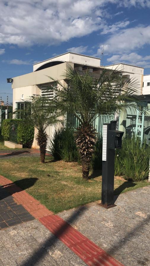 Apartamento Em Londrina Privado Com 2 Quartos De Casal Com Utensilios Garagem E Wifi Apartamento Exterior foto